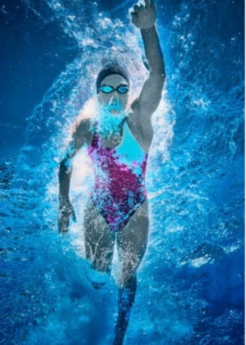 Female Swimming Class Image 1.png
